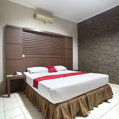 Reddoorz @ Surapati Ξενοδοχείο Μπαντούνγκ Εξωτερικό φωτογραφία