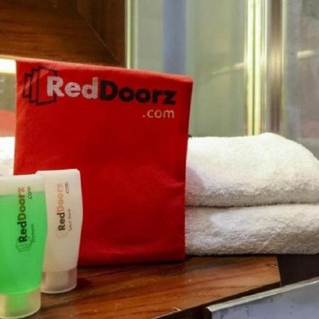 Reddoorz @ Surapati Ξενοδοχείο Μπαντούνγκ Εξωτερικό φωτογραφία