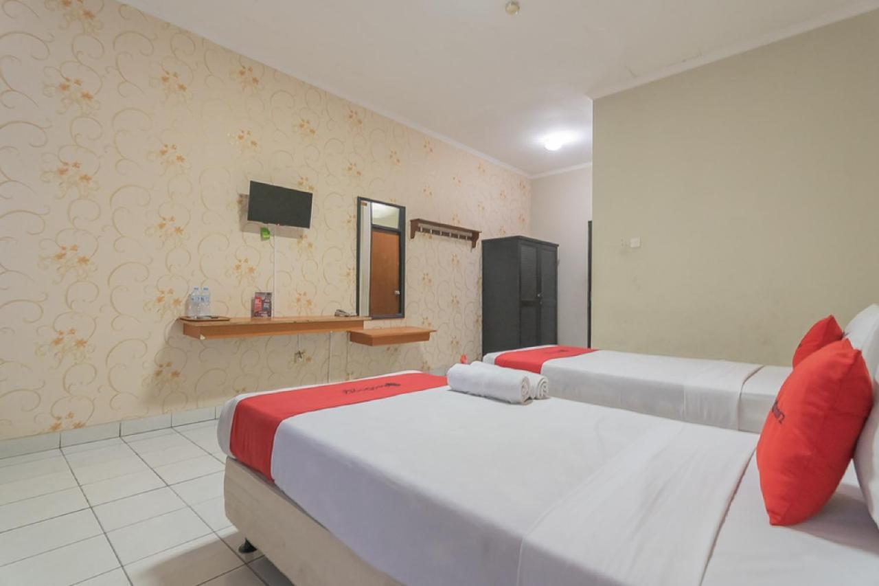 Reddoorz @ Surapati Ξενοδοχείο Μπαντούνγκ Εξωτερικό φωτογραφία
